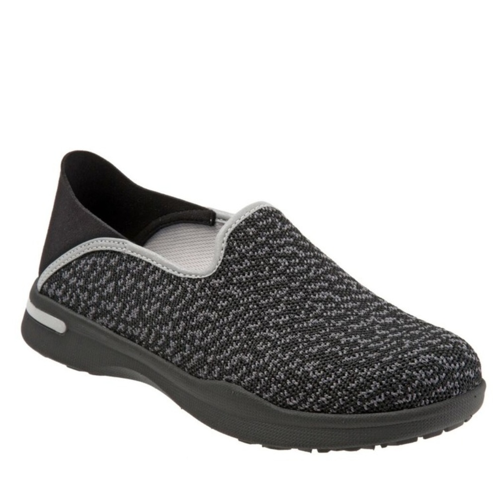 SoftWalk Simba Convertible Slip-On / Sneaker